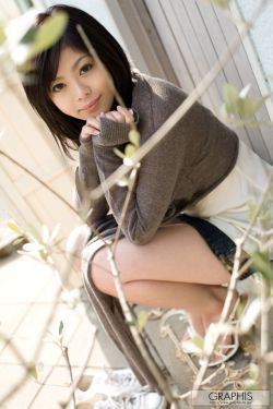 年轻的小婊孑2